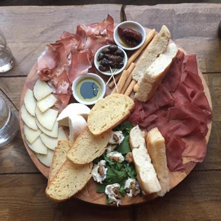 22519122_1720223184655398_6341452025653225573_n