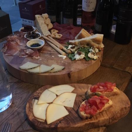 22539957_1720223287988721_5707075047051342127_n