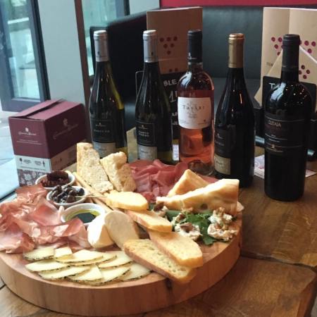 22549815_1720223194655397_6564135538486907347_n